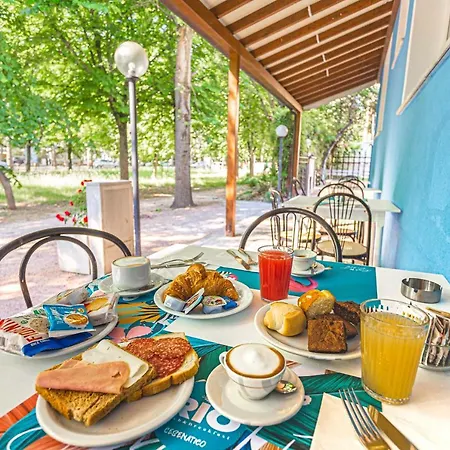 Rio & Breakfast Чезенатико